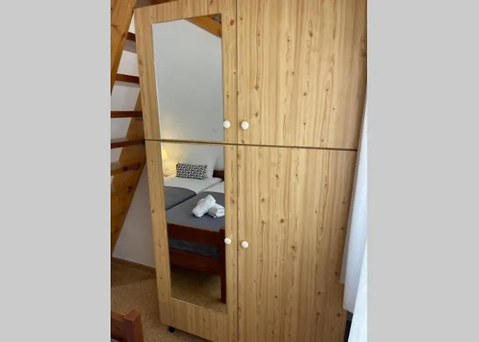 Panos Rooms Modern 3-Bedroom Apartment